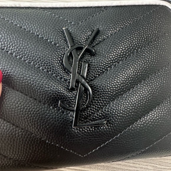 Saint Laurent Cassandre Matelassé wallet - Picture 4 of 9